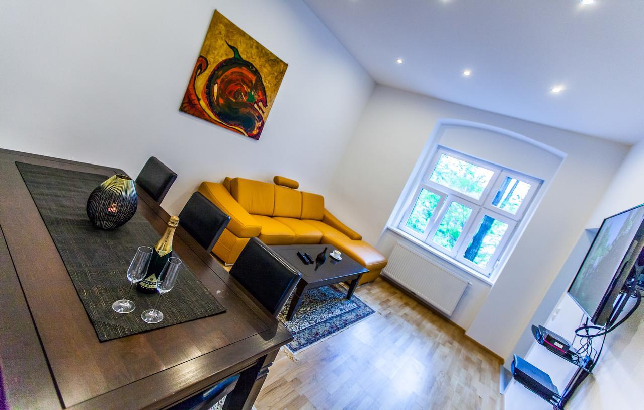 Vienna Market Apartments & Free Parking ภายนอก รูปภาพ