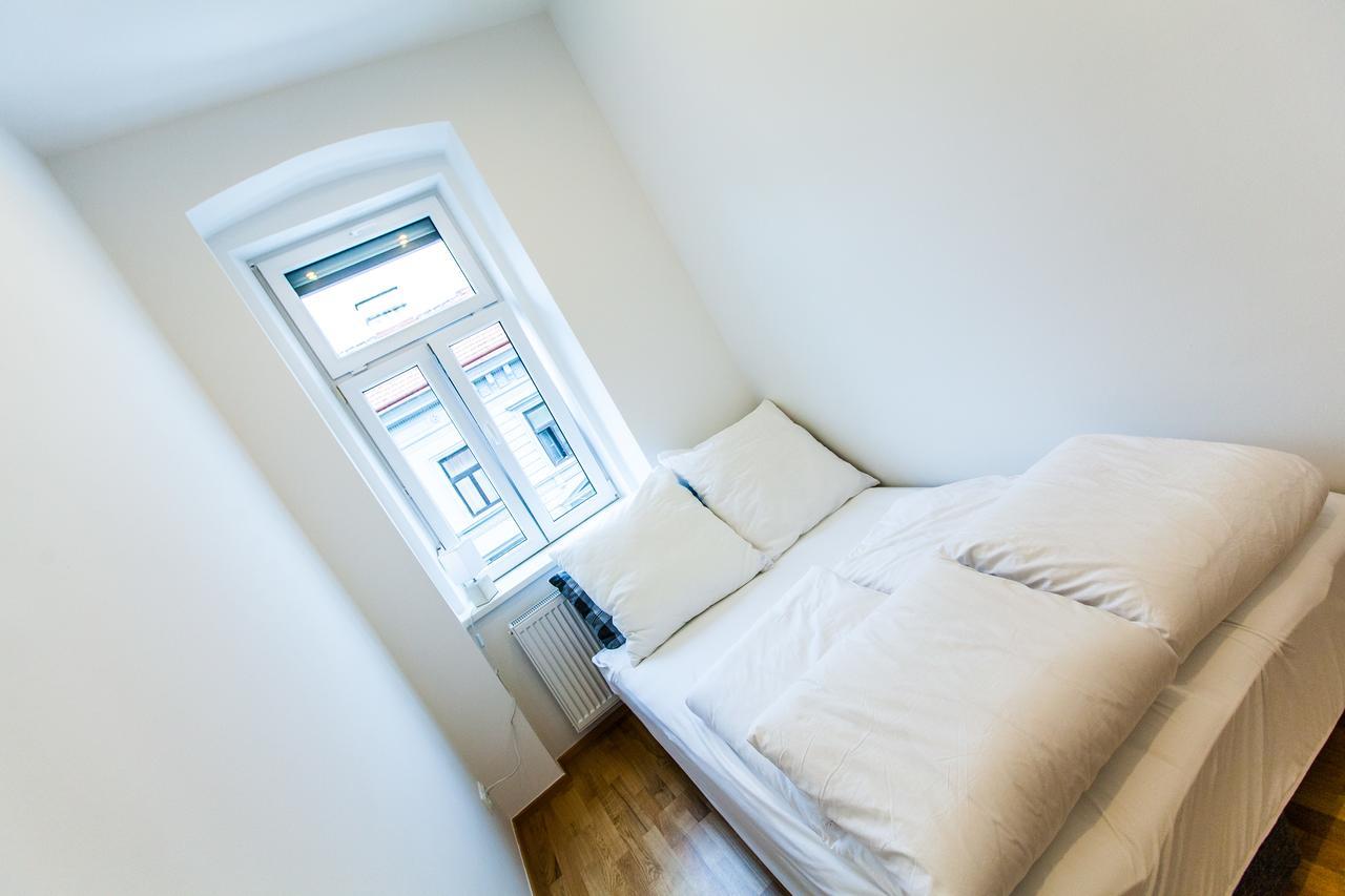 Vienna Market Apartments & Free Parking ภายนอก รูปภาพ