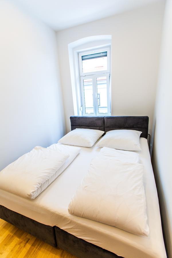 Vienna Market Apartments & Free Parking ภายนอก รูปภาพ