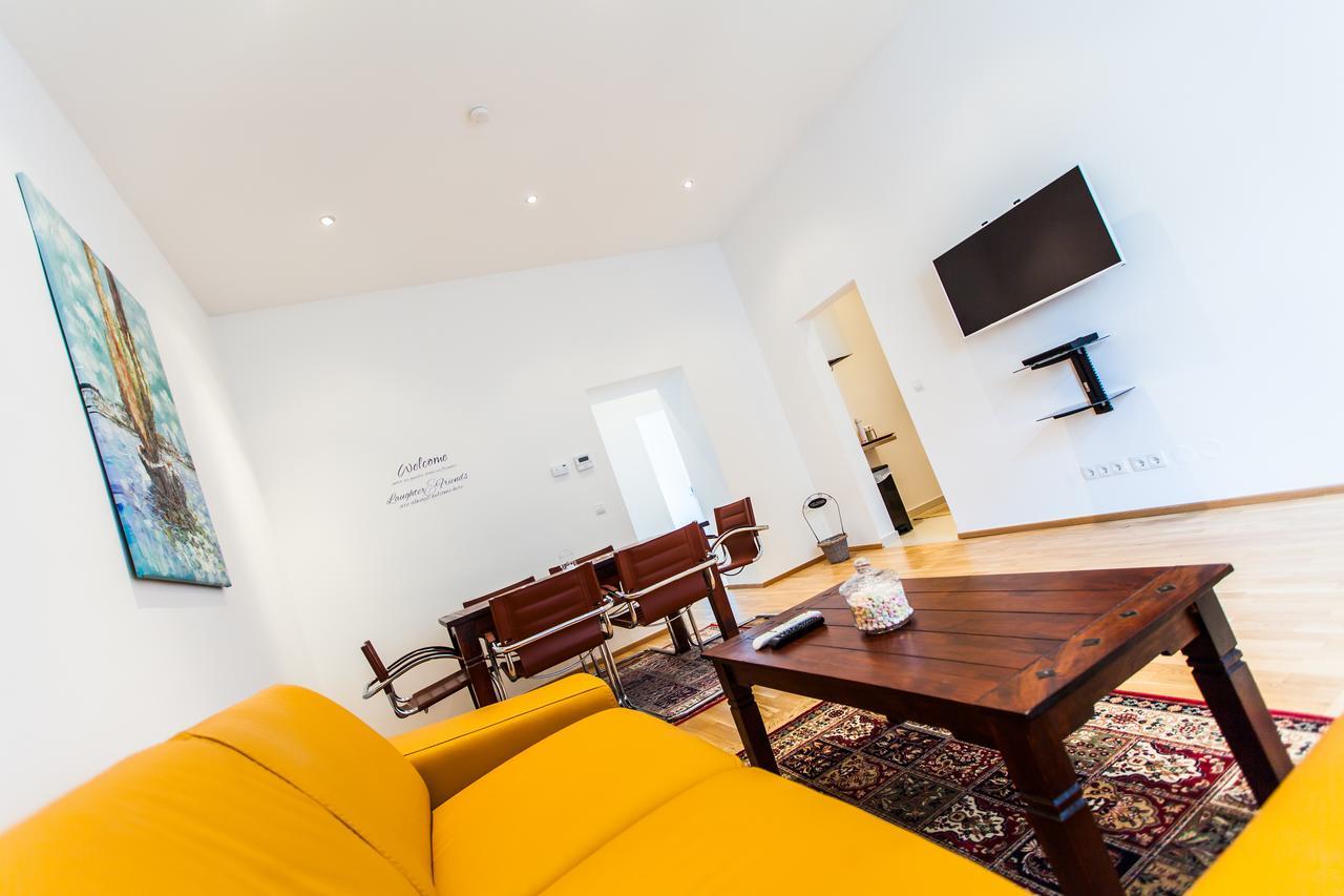 Vienna Market Apartments & Free Parking ภายนอก รูปภาพ