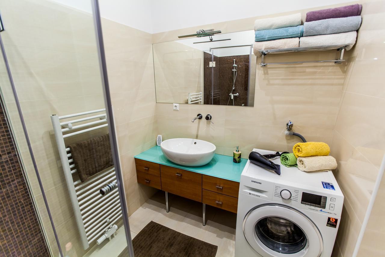 Vienna Market Apartments & Free Parking ภายนอก รูปภาพ