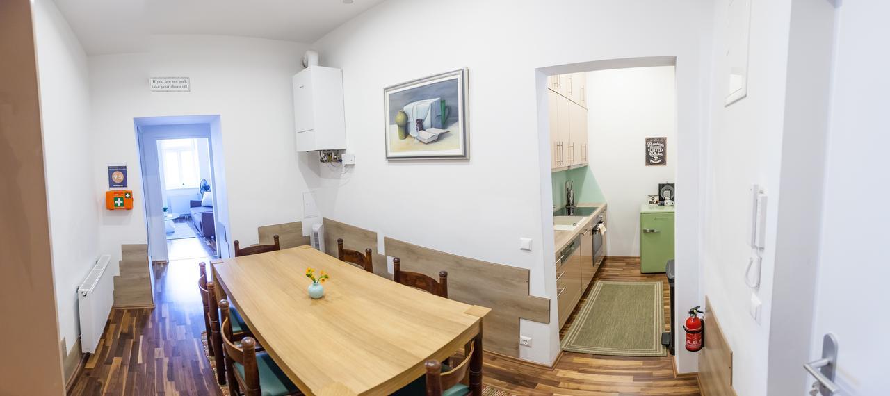 Vienna Market Apartments & Free Parking ภายนอก รูปภาพ